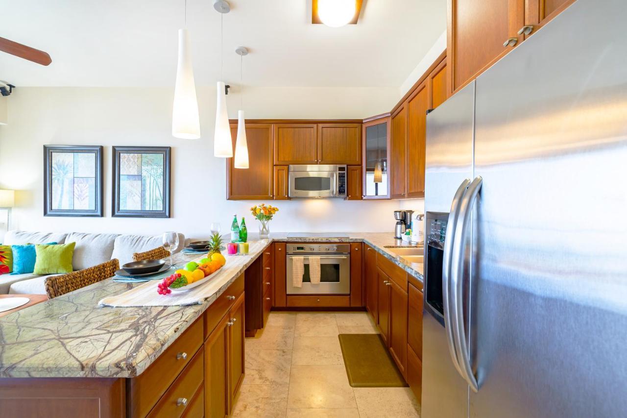 Upscale Penthouse With Ocean Views - Free Parking Apartment Honolulu Exterior photo