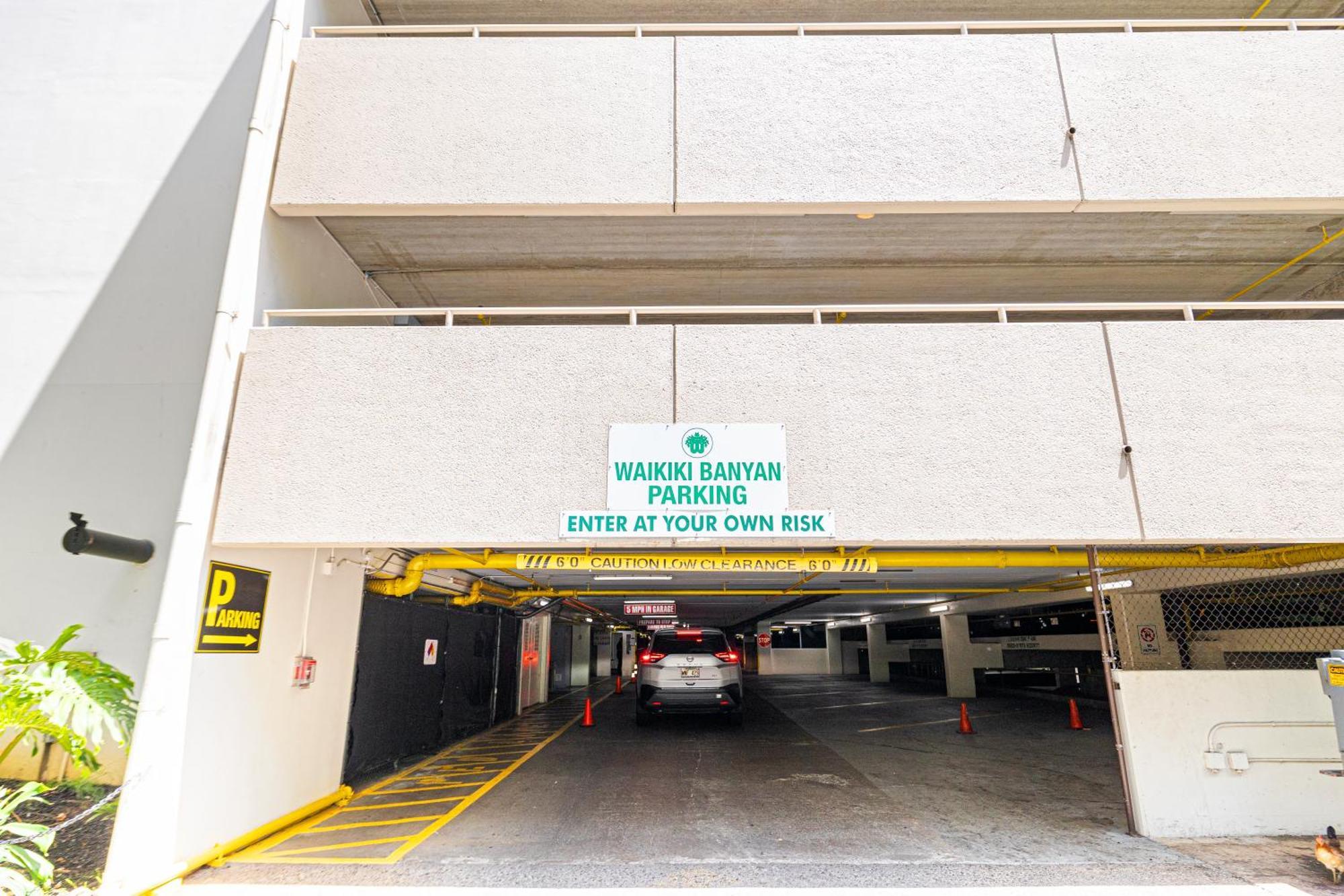 Upscale Penthouse With Ocean Views - Free Parking Apartment Honolulu Exterior photo